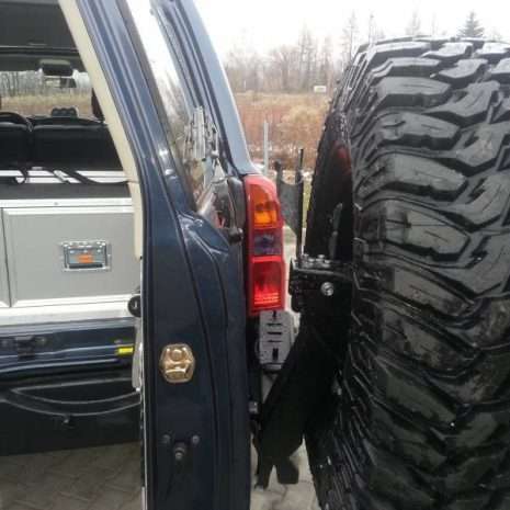 3-Suport-roata-de-rezerva-Nissan-Patrol-Y61 3-Suport-roata-de-rezerva-Nissan-Patrol-Y61