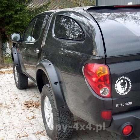 Overfendere-pentru-Mitsubishi-L200-1996-2006-10-cm_-1