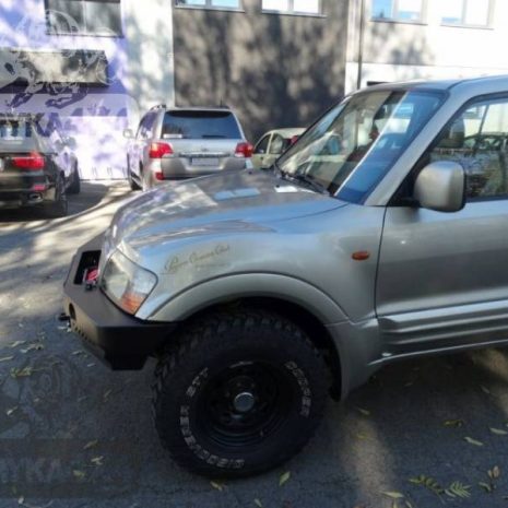 Bara-fata-F4x4-Mitsubishi-Pajero-V60-BF-F4x4-V60-2 Bara-fata-F4x4-Mitsubishi-Pajero-V60-BF-F4x4-V60-2