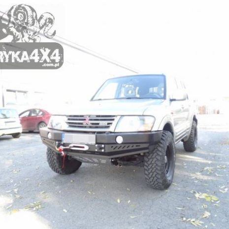 Bara-fata-F4x4-Mitsubishi-Pajero-V60-BF-F4x4-V60-3 Bara-fata-F4x4-Mitsubishi-Pajero-V60-BF-F4x4-V60-3