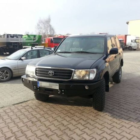 Bara-fata-F4x4-Toyota-Land-Cruiser-105-BF-F4x4-J105