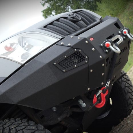 Bara-fata-M4x4-Toyota-Land-Cruiser-120-bara-fata-120-M4x4-1 Bara-fata-M4x4-Toyota-Land-Cruiser-120-bara-fata-120-M4x4-1