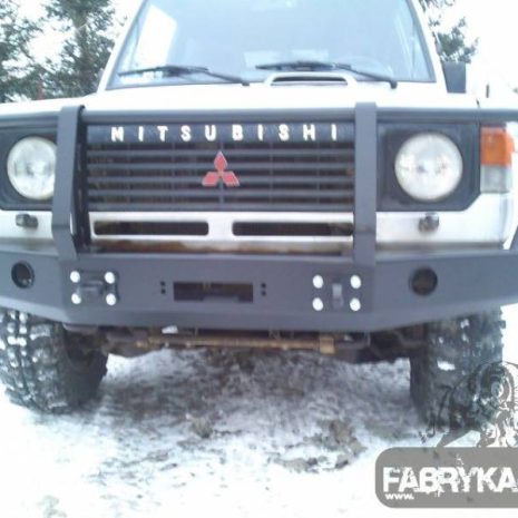 Bara-fata-cu-bullbar-F4x4-Mitsubishi-Pajero-L040-BFB-F4x4-L040-3 Bara-fata-cu-bullbar-F4x4-Mitsubishi-Pajero-L040-BFB-F4x4-L040-3