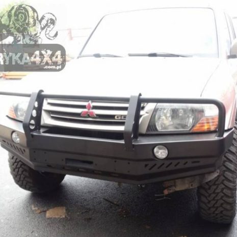 Bara-fata-cu-bullbar-F4x4-Mitsubishi-Pajero-V60-BFB-F4x4-V60 Bara-fata-cu-bullbar-F4x4-Mitsubishi-Pajero-V60-BFB-F4x4-V60