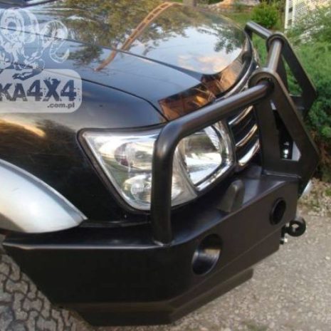 Bara-fata-cu-bullbar-F4x4-Nissan-Patrol-Y61-BFB-F4x4-Y61-3 Bara-fata-cu-bullbar-F4x4-Nissan-Patrol-Y61-BFB-F4x4-Y61-3