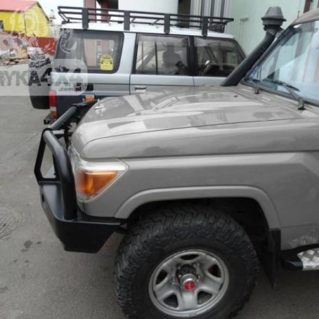 Bara-fata-cu-bullbar-F4x4-Toyota-Land-Cruiser-78-BFB-F4x4-J78-1 Bara-fata-cu-bullbar-F4x4-Toyota-Land-Cruiser-78-BFB-F4x4-J78-1