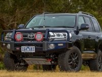 Bullbar-ARB-Summit-pentru-Toyota-Land-Cruiser-J200-model-GX-GXL-2016–234×152.jpg