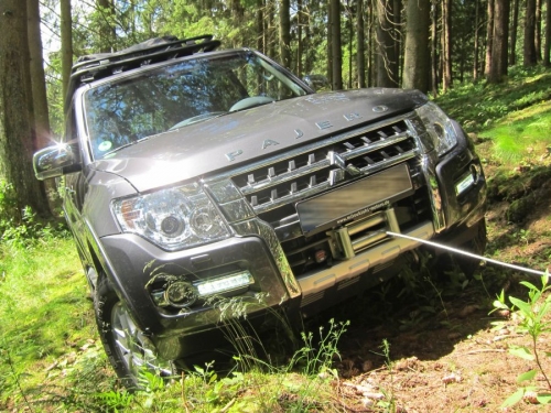 Kit-montaj-troliu-pentru-Mitsubishi-V60-V80-500x375.jpg Kit-montaj-troliu-pentru-Mitsubishi-V60-V80-500x375.jpg