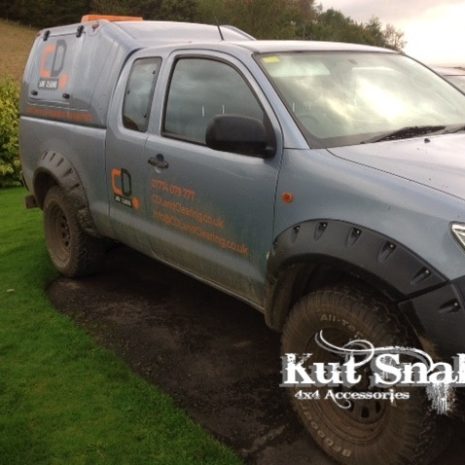 Overfendere-Kut-Snake-Hilux-Vigo-2012-2015-95mm-textured-KS-VIGOFL-7 Overfendere-Kut-Snake-Hilux-Vigo-2012-2015-95mm-textured-KS-VIGOFL-7