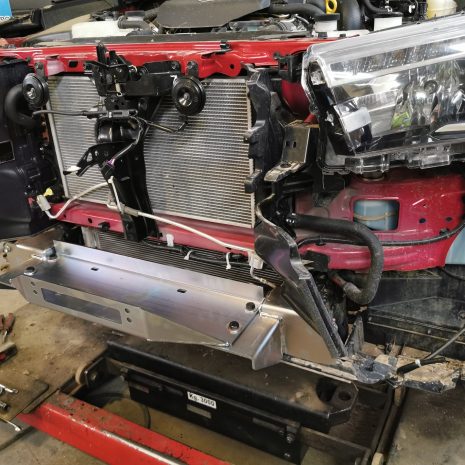 Suport-montare-troliu-Toyota-Hilux-2015-prezent-0084.7-3 Suport-montare-troliu-Toyota-Hilux-2015-prezent-0084.7-3