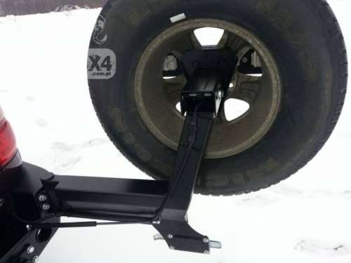 Suport-roata-de-rezerva-Toyota-Land-Cruiser-J100-98-07-500x375.jpg Suport-roata-de-rezerva-Toyota-Land-Cruiser-J100-98-07-500x375.jpg