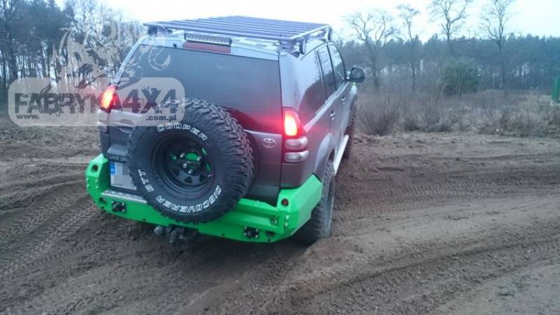 Suport-roata-rezerva-F4x4-Toyota-Land-Cruiser-120-SR-F4x4-LC120-2 Suport-roata-rezerva-F4x4-Toyota-Land-Cruiser-120-SR-F4x4-LC120-2